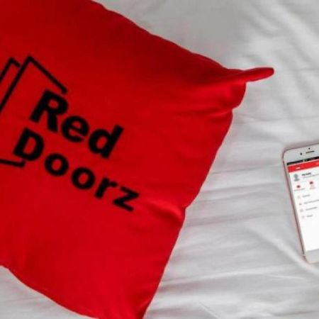 Reddoorz Plus @ Kwitang 2 Jakarta Exterior photo