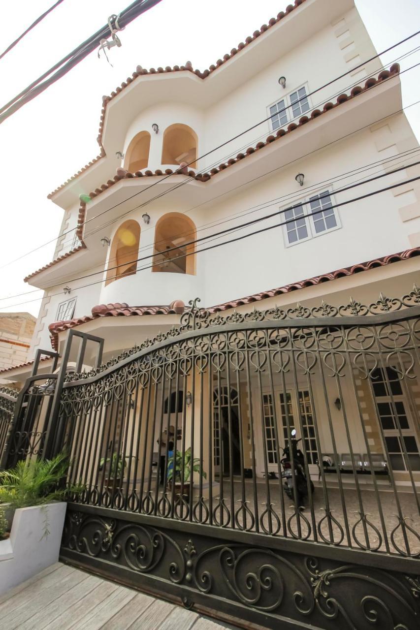 Reddoorz Plus @ Kwitang 2 Jakarta Exterior photo