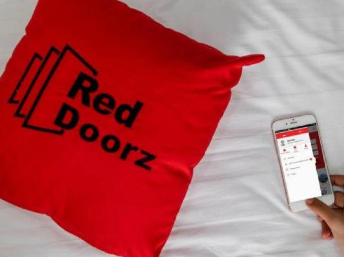Reddoorz Plus @ Kwitang 2 Jakarta Exterior photo